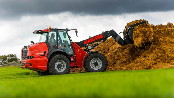 Manitou articulated loaders